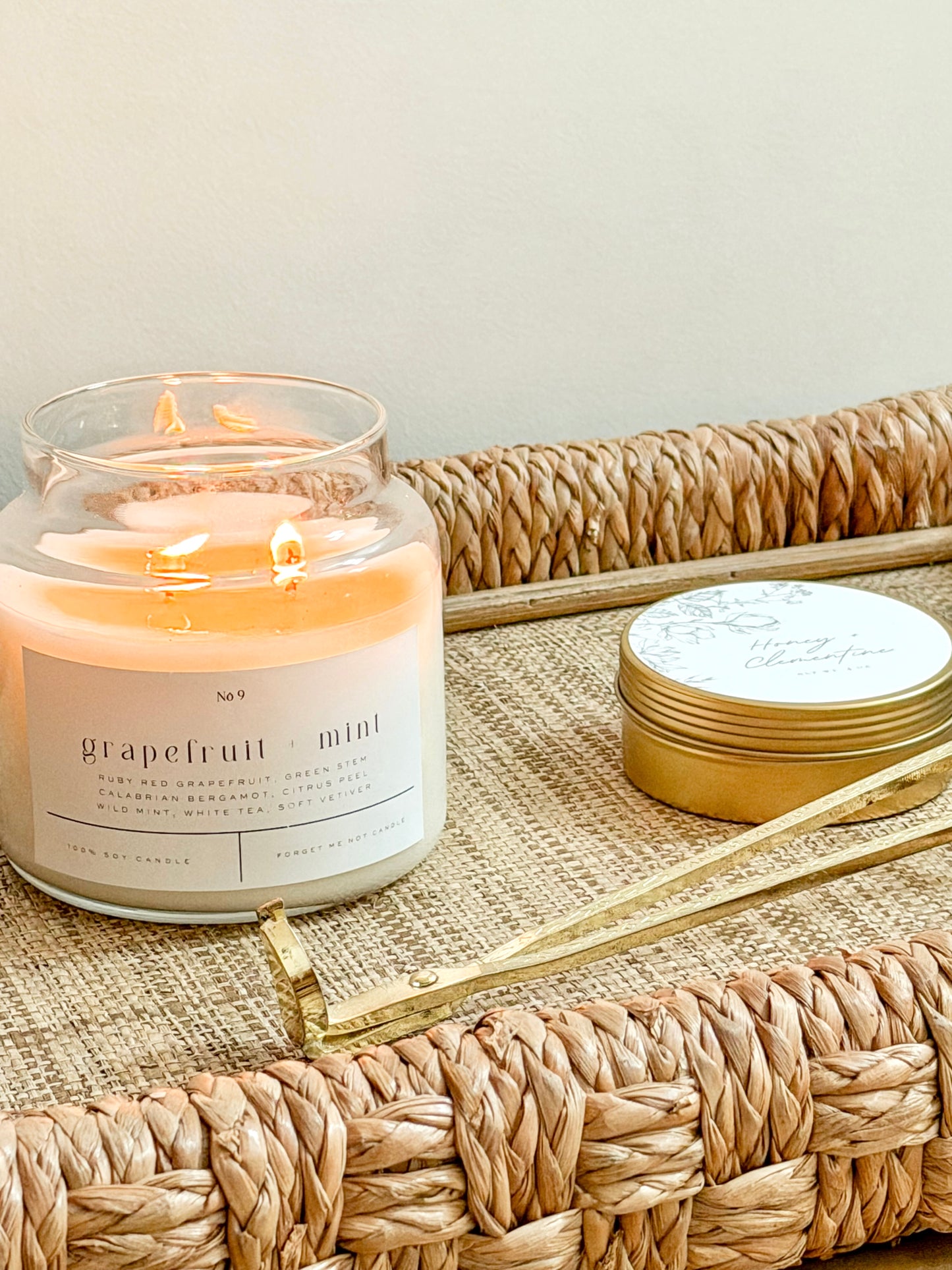 grapefruit + mint 22 oz glass candle